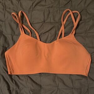 Lululemon like a cloud light support b/c 8